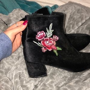 super cute am comfy boots